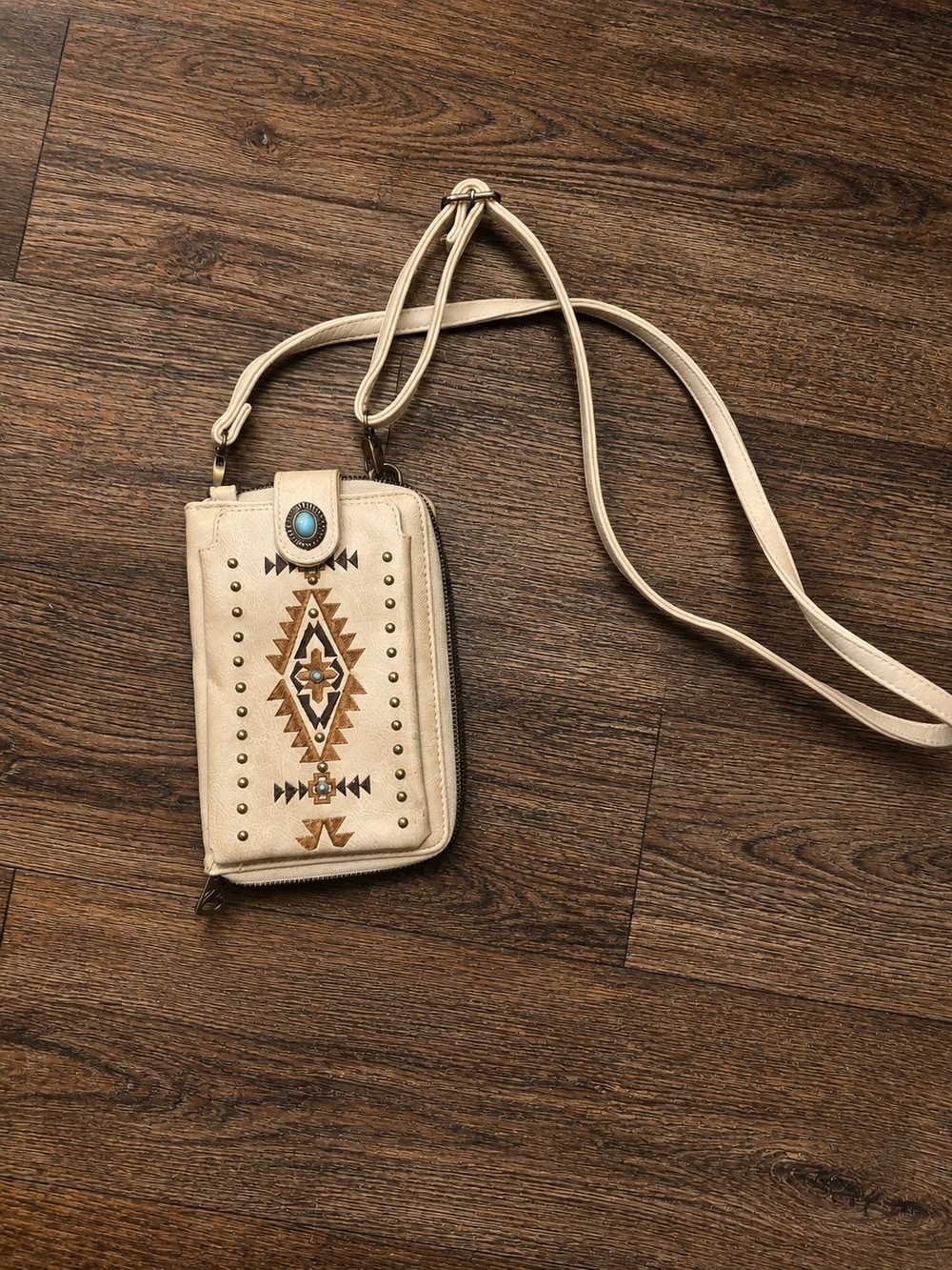 Montana West Cream Crossbody Wallet with Turquoise Stone